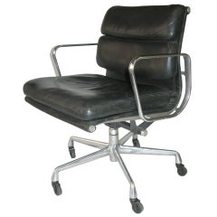 Eames Soft Pad Lounge Chair made by Herman Miller