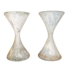 Pair of tall 'Spindel'cement planters by Willy Guhl