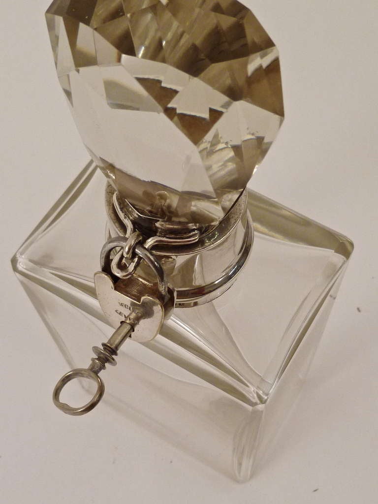 English Art Deco Locking Decanter by Heath and Middleton 1908 In Good Condition In London, GB