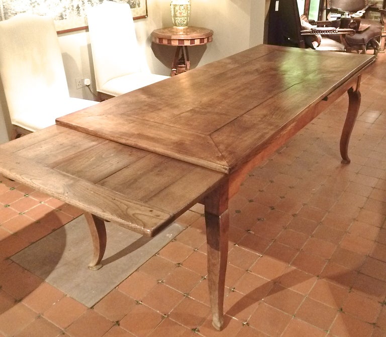 French Provincial Cherrywood Farmhouse Extending Dining Table c1850 In Good Condition In London, GB