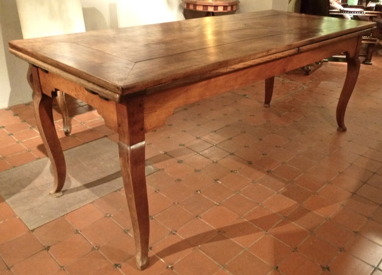 19th Century French Provincial Cherrywood Farmhouse Extending Dining Table c1850