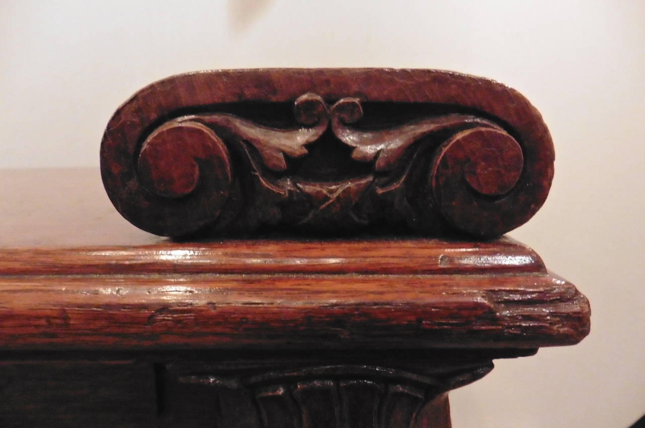Large English Mahogany Hall Bench with Lions Head Bracket Supports, circa 1850 3