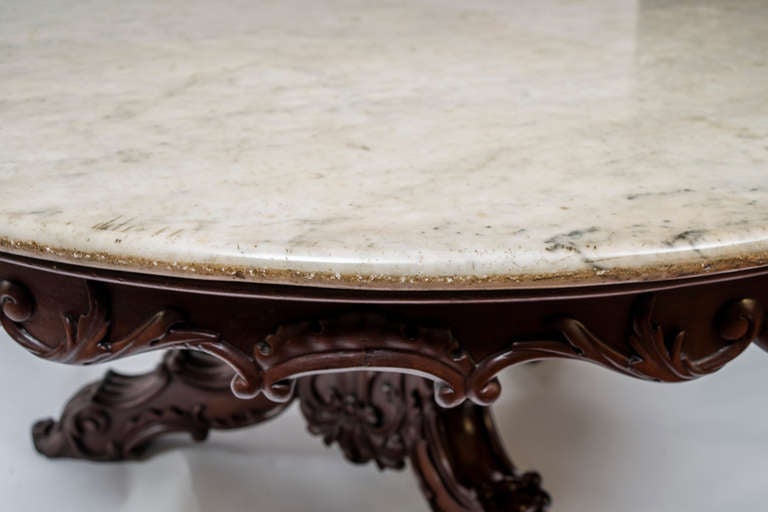 Large Anglo Indian Profusely Carved Centre Table with Original Marble c.1860 In Good Condition In London, GB