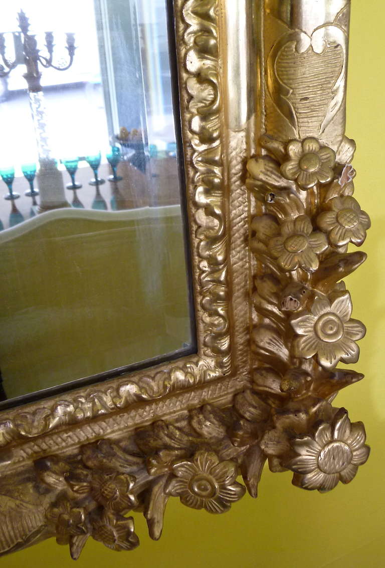 Early 18th Century French Regence Gilt Wood Mirror 1