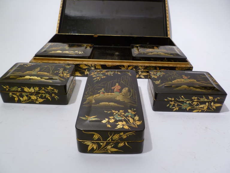 19th Century Early Victorian Chinoiserie Papier Mache Lacquered Box c.1840