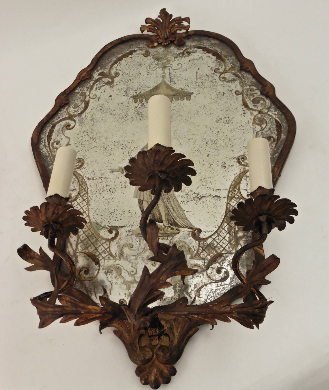 Pair of Italian 'Églomisé' Mirrored Wall Sconces, circa 1950 4