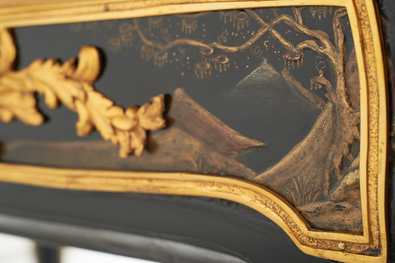 Exquisite French Chinoiserie Lacquered Bureau Plat in the Style of Dubois For Sale 3