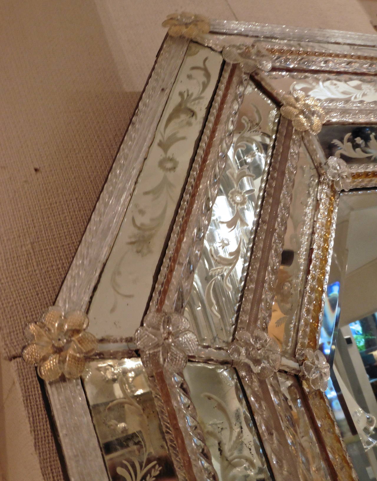 Large Venetian Octagonal Cushion Mirror, circa 1880 In Good Condition In London, GB