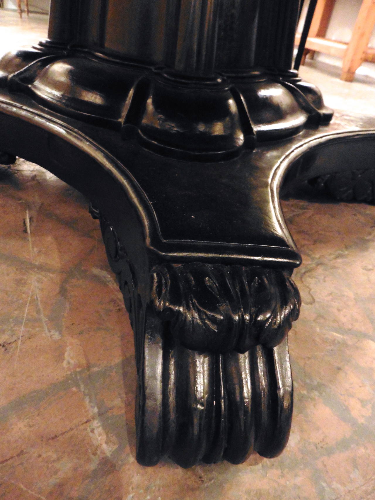 Anglo-Indian Ebonized Mahogany Centre Table with White Marble Top, circa 1860 In Good Condition In London, GB
