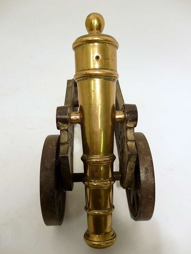 Pair Victorian Brass Ornamental Cannons on Cast Iron Carriages c.1880 In Good Condition In London, GB