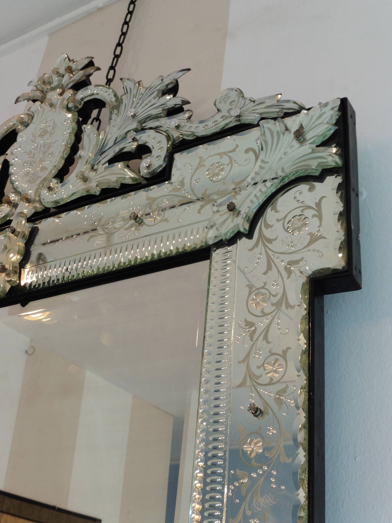 French Venetian Style Engraved Rectangular Mirror with Foliate Crest, circa 1880 In Good Condition In London, GB