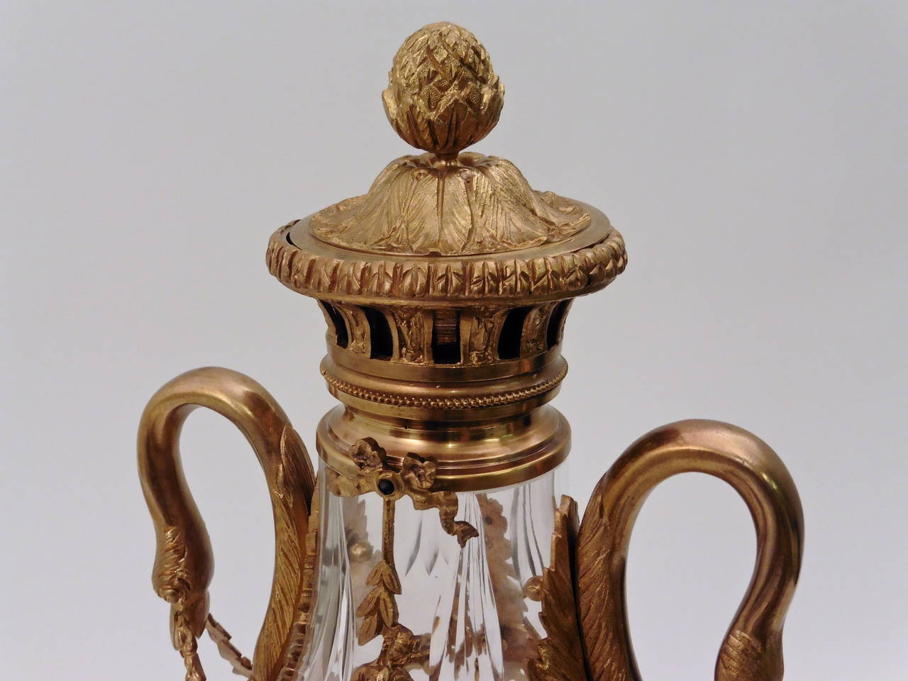 Pair of French Neoclassical Ormolu-Mounted Crystal Cassolettes, circa 1900 In Good Condition In London, GB