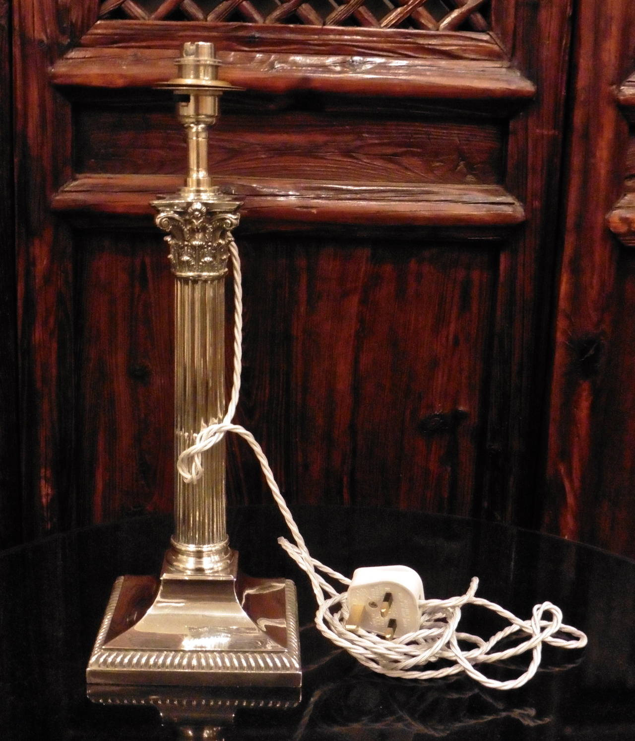 Pair of Edwardian Silver Column Lamps by Goldsmiths & Silversmiths, London, 1912 2