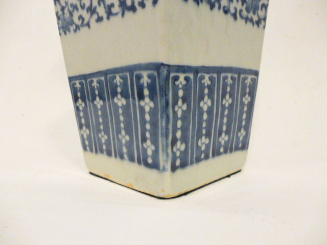 19th Century Pair of Chinese Porcelain Baluster Vases