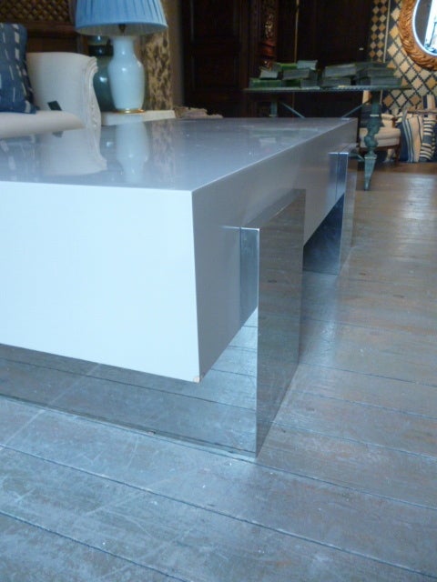 Lacquer and Chrome Coffee Table by Gabriella Crespi For Sale 1