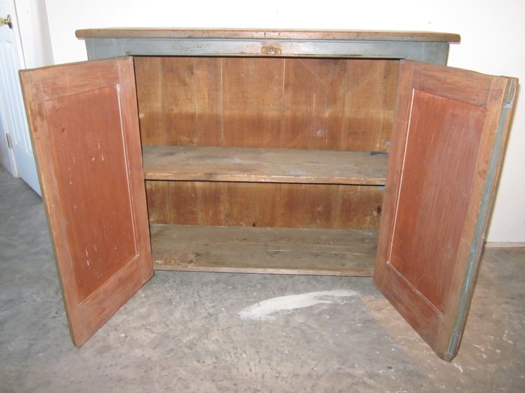 blue painted sideboard/cupboard