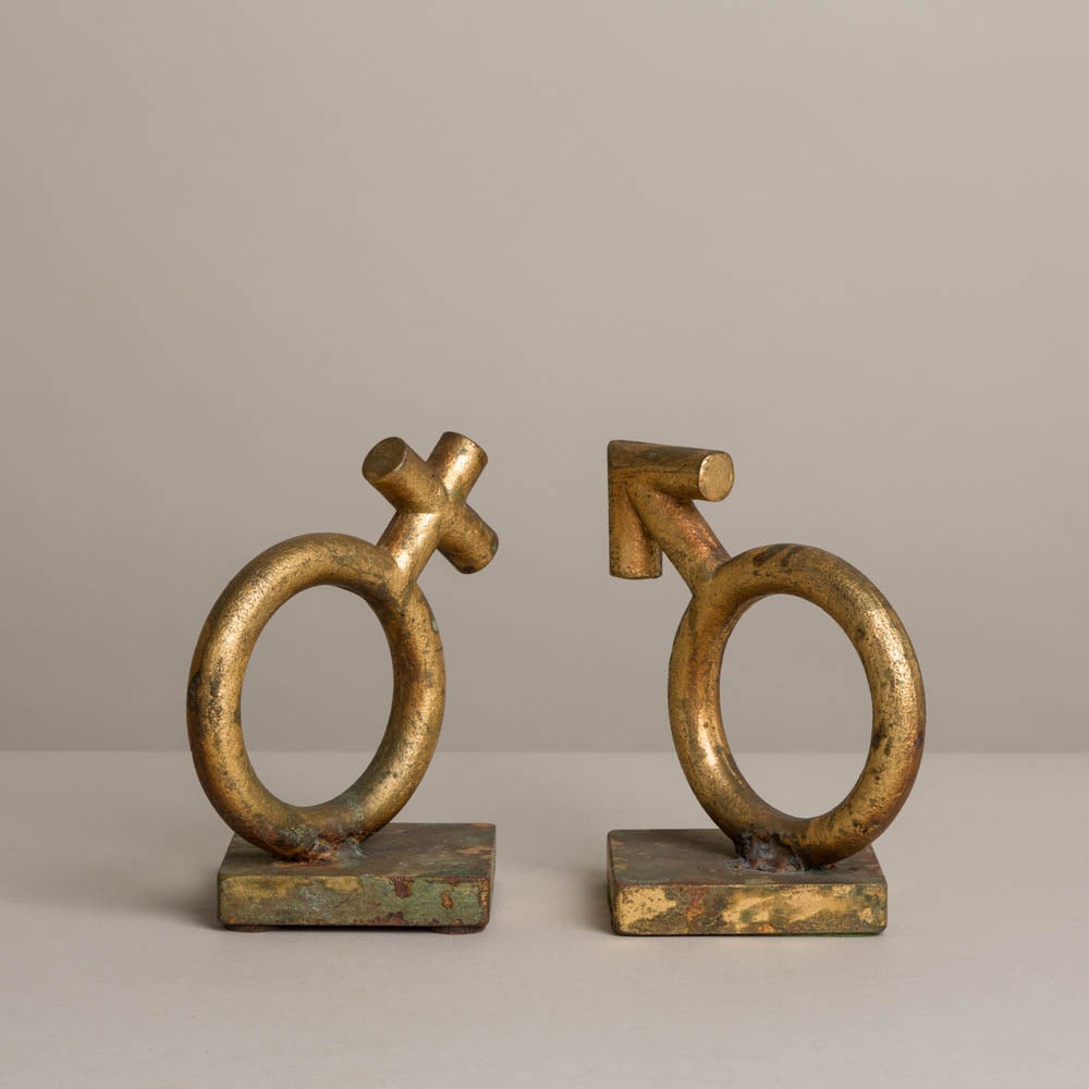 American Pair of Goldleafed Cast Metal Bookends by Curtis Jere, Signed 1969 For Sale