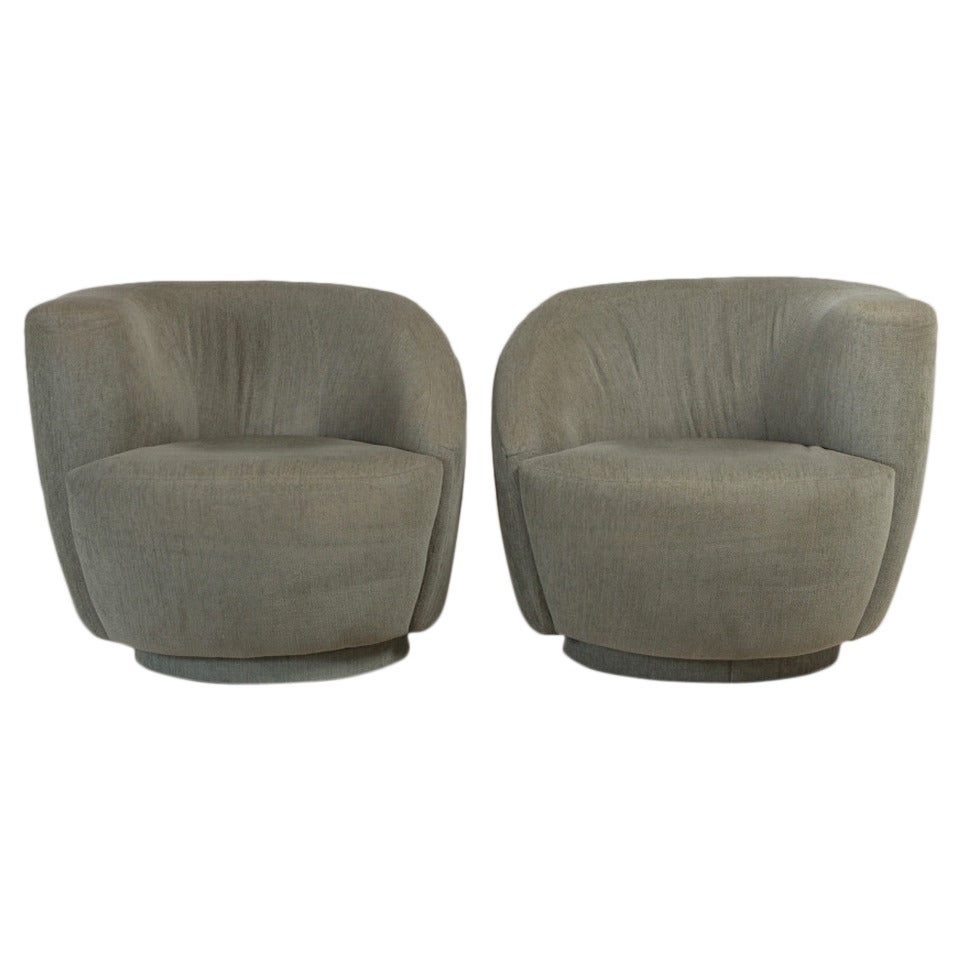 Pair of Nautilus Swivel Chairs Designed by Vladimir Kagan, 1980s