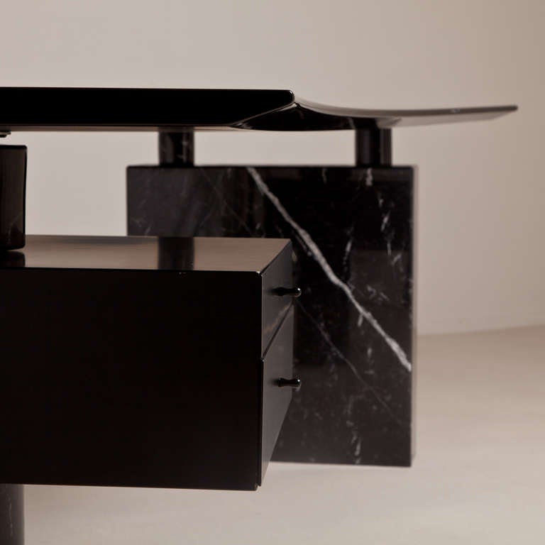A Superb Italian Burlwood and Marble Pedestal Desk 1960/70s 4
