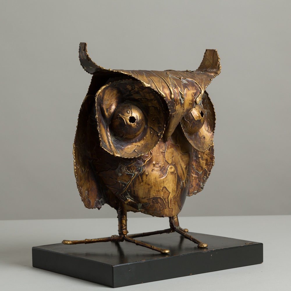 A Brutalist Metal Owl Table Sculpture by Curtis Jere 1969 on an earlier Base signed and dated 1968
