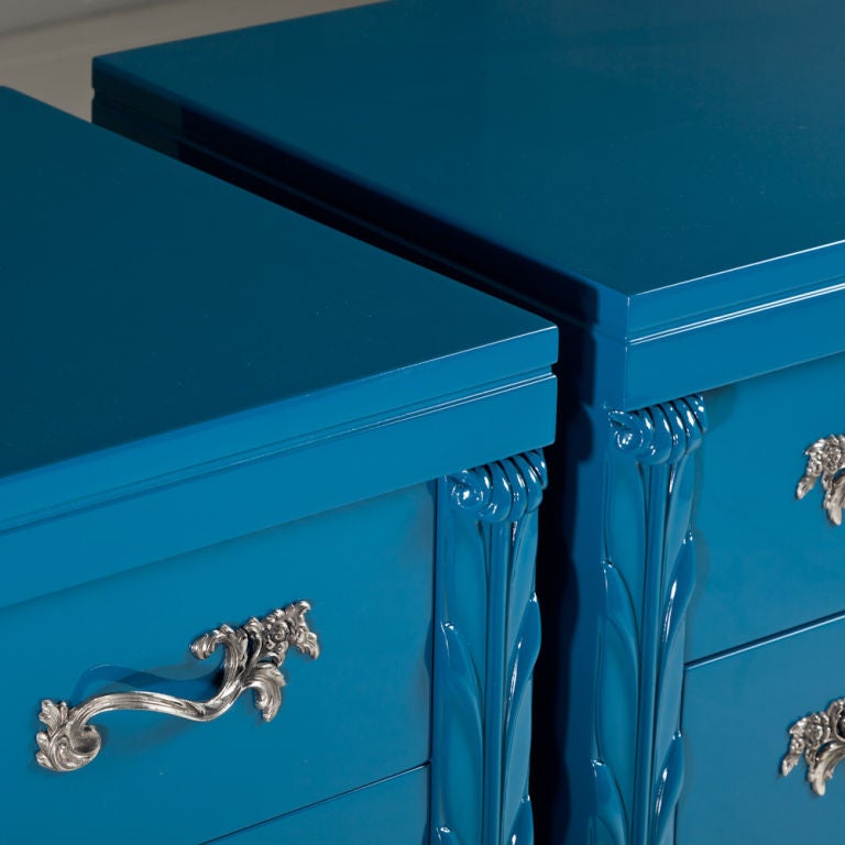 A Pair of Turquoise Lacquered Commodes 1950s In Excellent Condition In London, GB