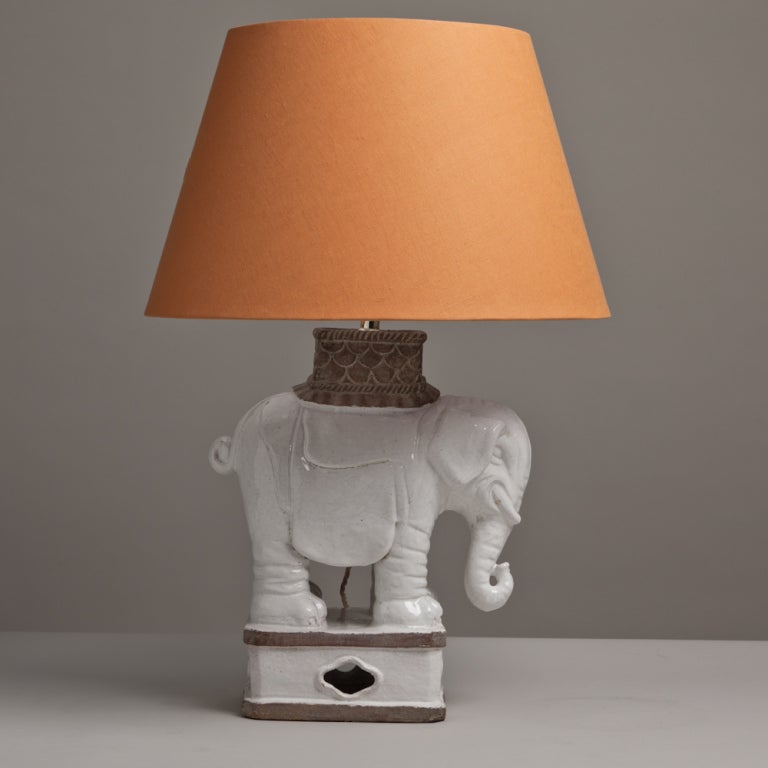 Late 20th Century A Single Ceramic Elephant Illustrated Table Lamp 1970s