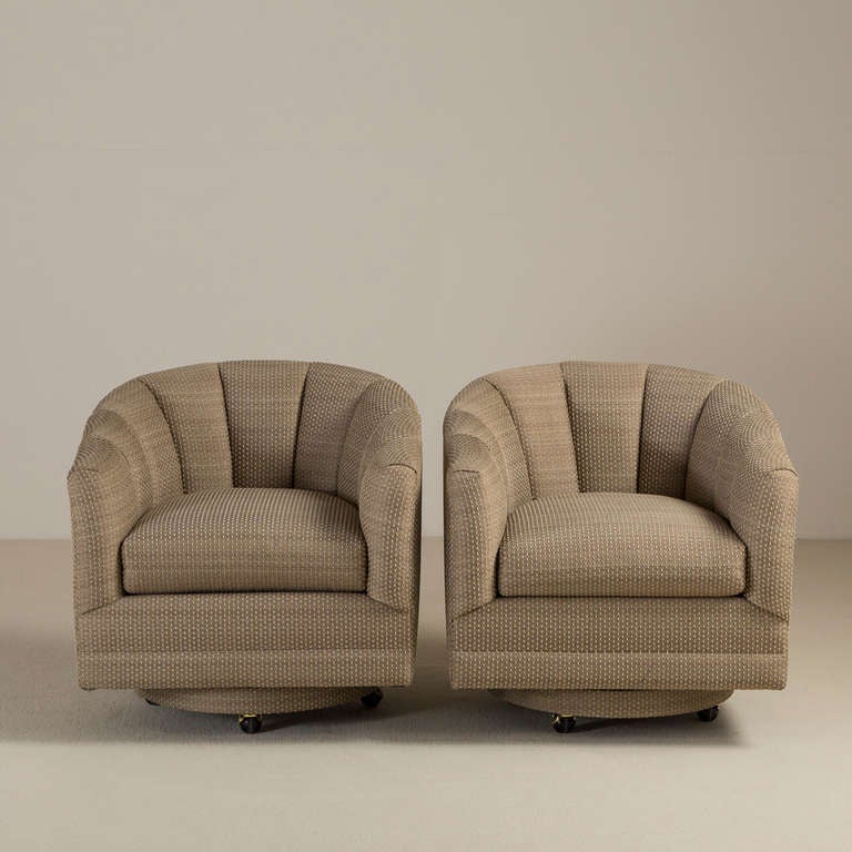 Pair of Swivel Tub Chairs on Castors, 1970s In Excellent Condition In London, GB