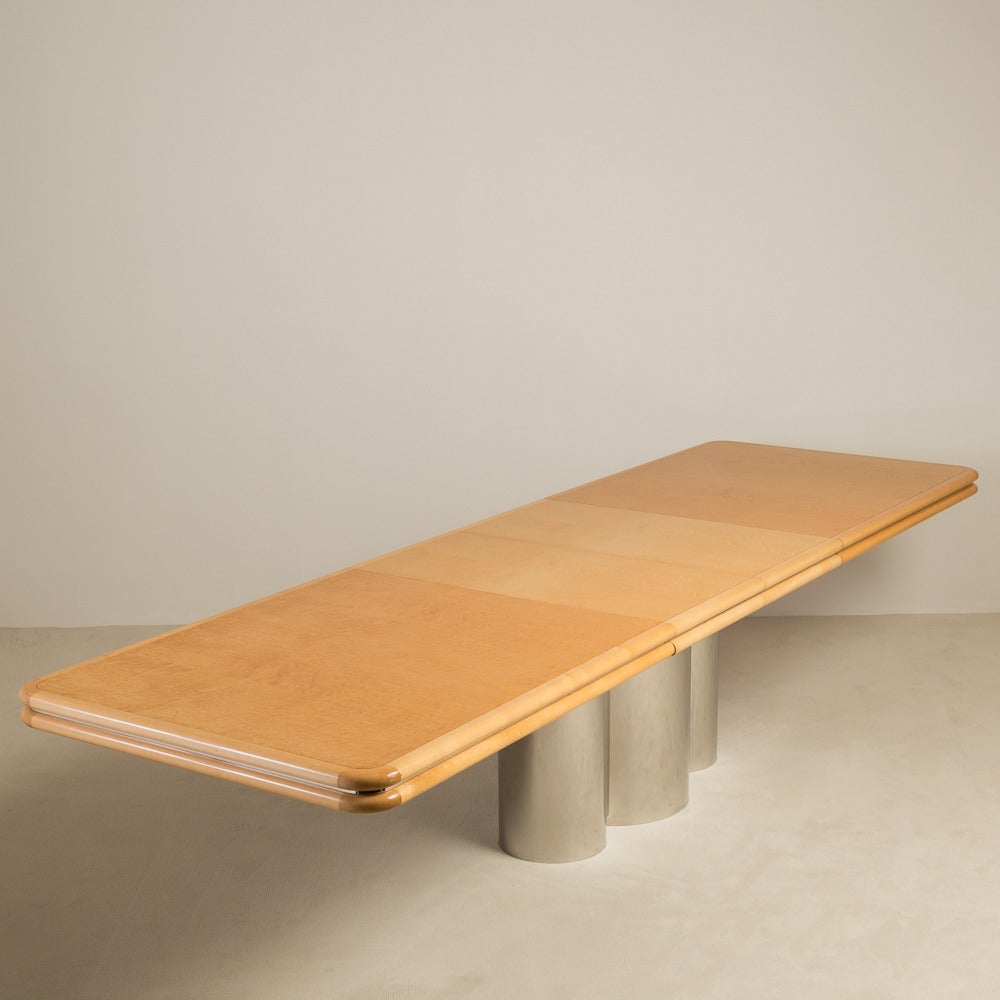 Brueton Designed Cream Lacquered and Steel Based Dining Table In Good Condition In London, GB