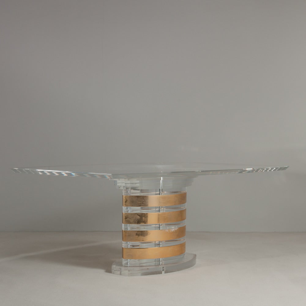 Rare Lion in Frost Designed Lucite and Brass Dining Table, 1970s In Good Condition In London, GB