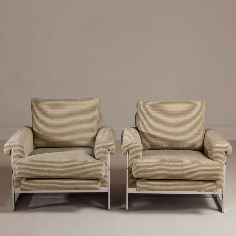 American Pair of Chromium Steel Milo Baughman Style Chairs, 1970s