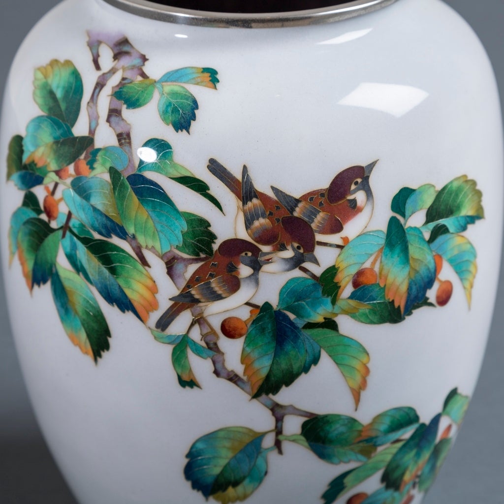 Japanese Cloisonné Enamel Vase, circa 1950 In Excellent Condition For Sale In London, GB