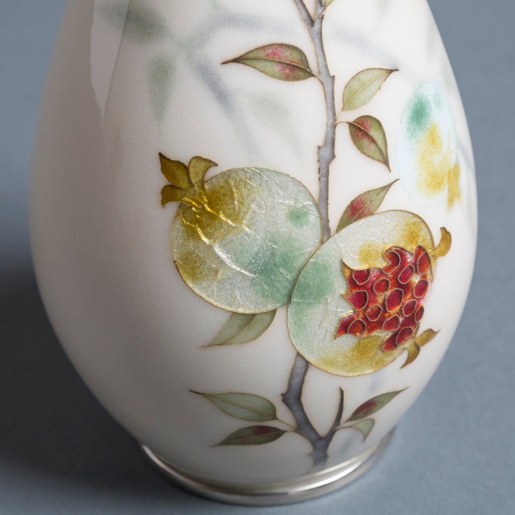 Japanese Cloisonné Enamel Vase by Tamura, circa 1950 In Excellent Condition For Sale In London, GB