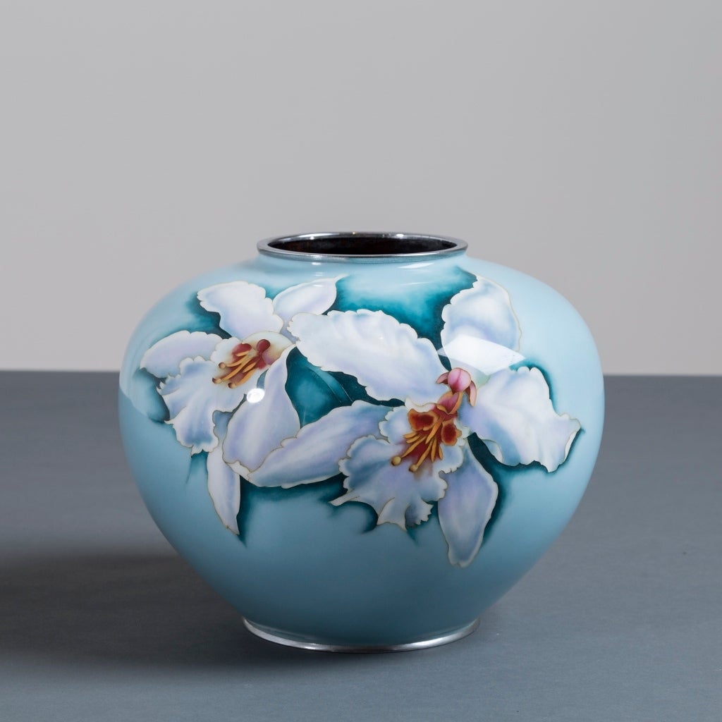 A large Japanese Cloisonne´ pale blue enamel vase with white orchids, circa 1960 (KM037)
