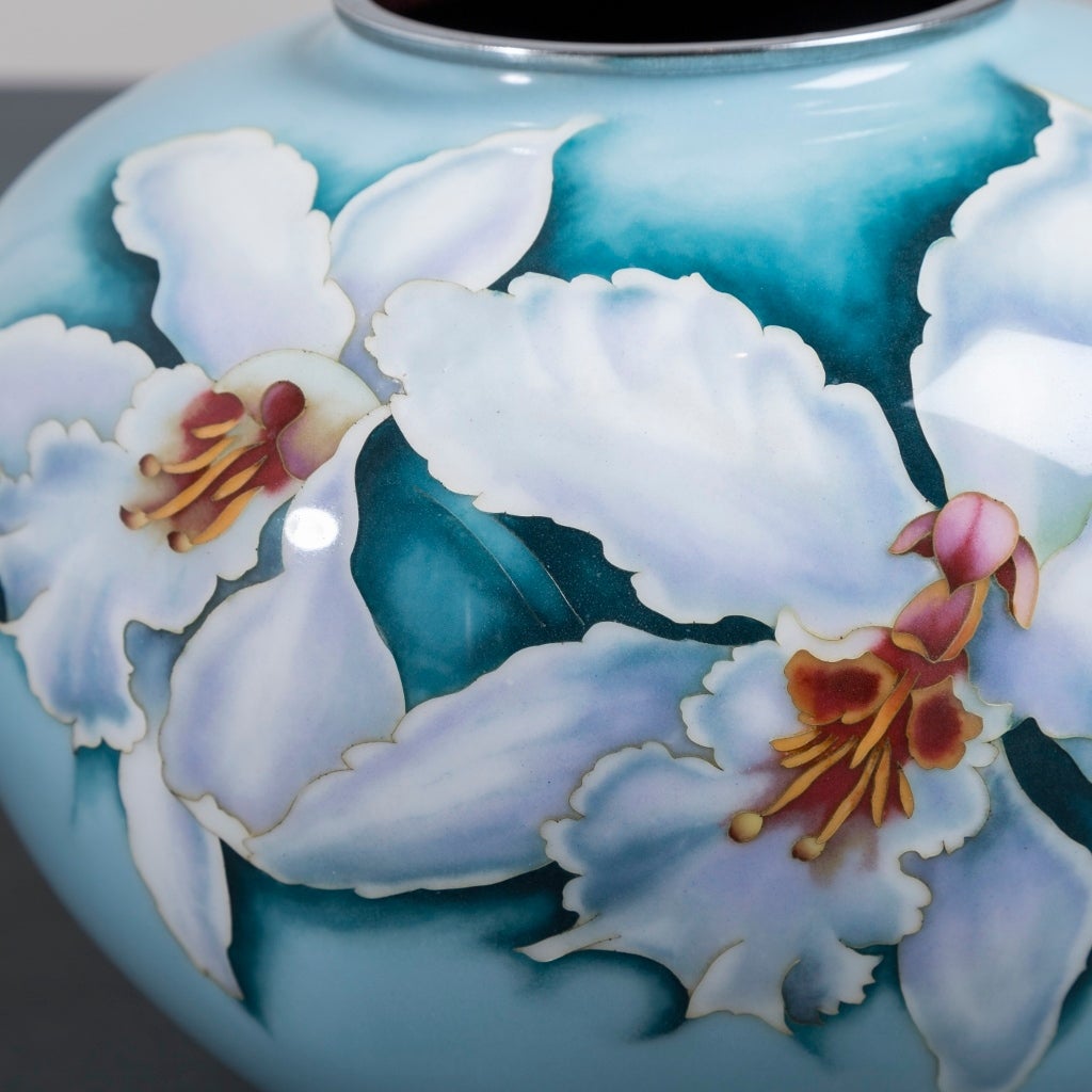 Large Japanese Cloisonné Pale Blue Enamel Vase, circa 1960 In Excellent Condition For Sale In London, GB