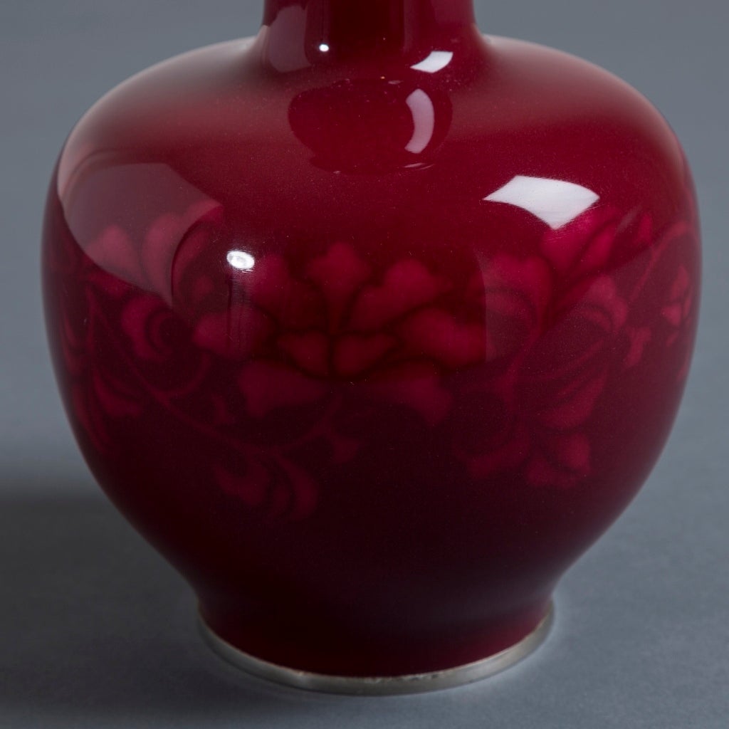 Deep Red Japanese Cloisonné Enamel Vase In Excellent Condition In London, GB