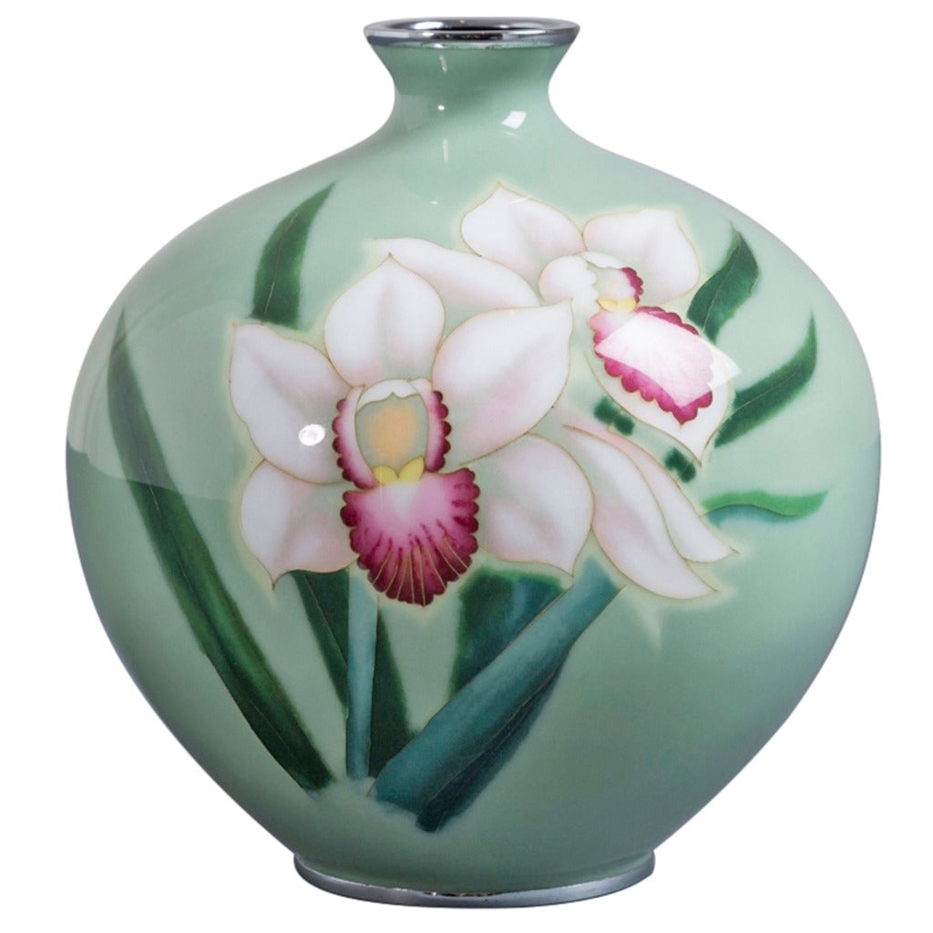 Japanese Cloisonné Enamel Vase Attributed to Ando, circa 1950 For Sale