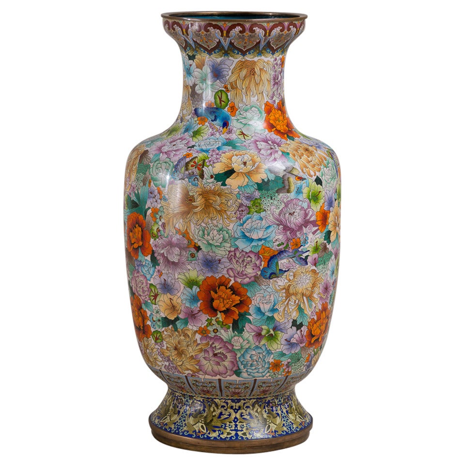 Large Early 20th Century Chinese Cloisonné Vase, circa 1900-1920 For Sale