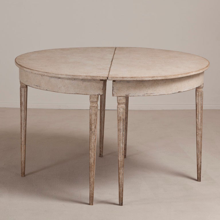 A Pair of 19th Century Swedish Demi Lune Console Tables In Good Condition In London, GB
