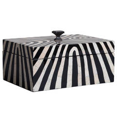 A Maitland Smith Crackle Glazed Black and White Box 1980s