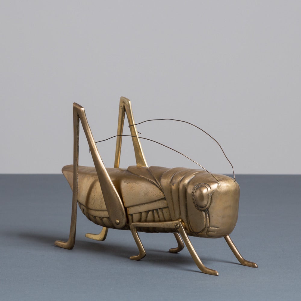 A Bronze Articulated Grasshopper Table Sculpture 1960s In Excellent Condition In London, GB