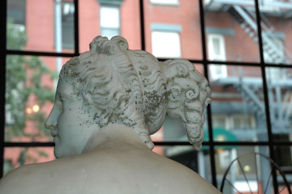 Life-size White Carrara Marble Venus In Good Condition In New York, NY