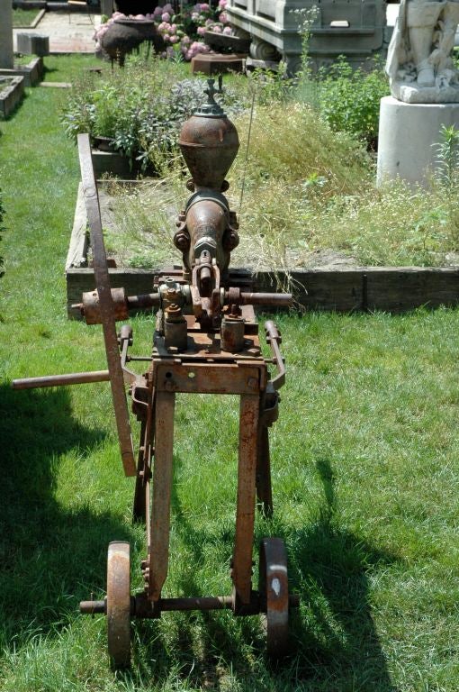 French 19th Century Vineyard Pump For Sale 5