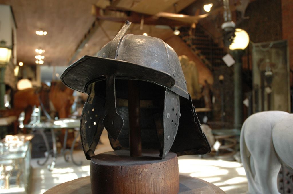 roundhead helmet
