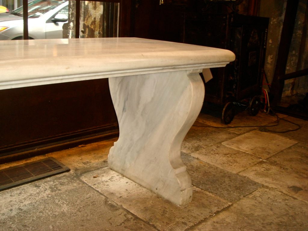 Widener Estate Marble Bench In Good Condition For Sale In New York, NY