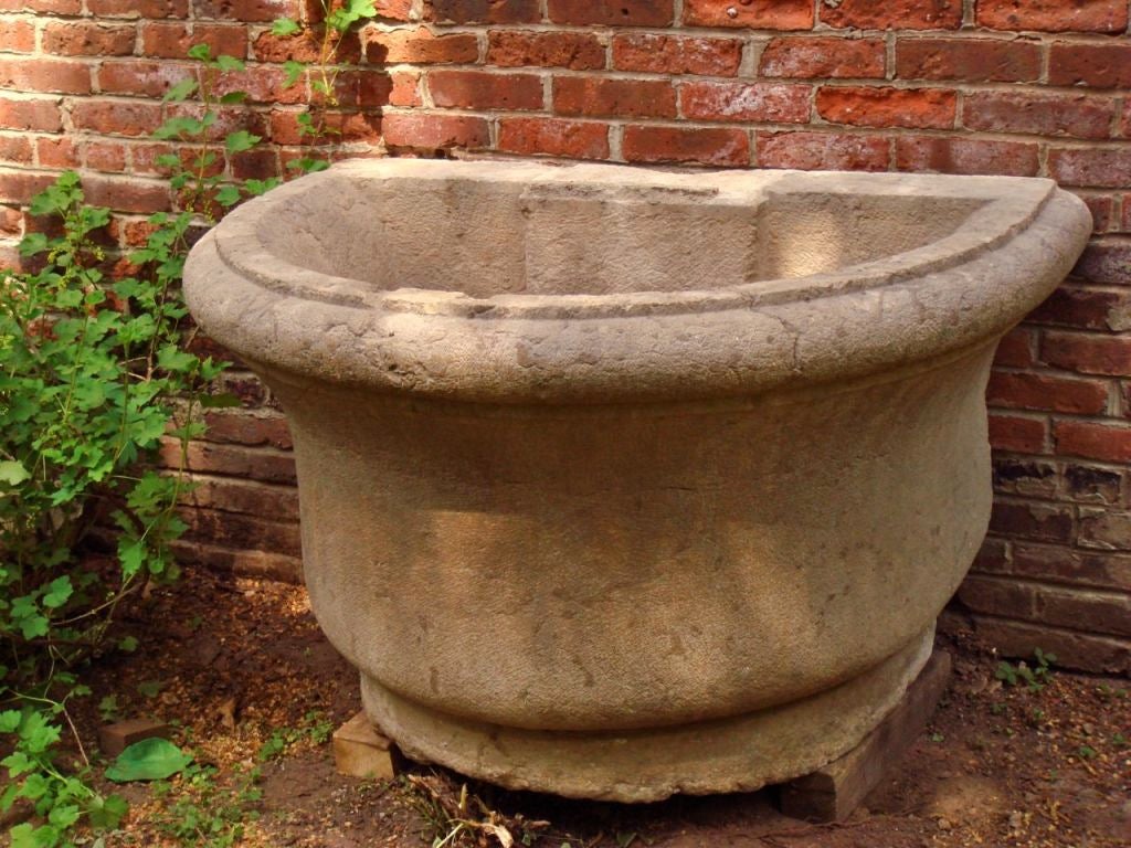 18th Century Stone Basin For Sale 2