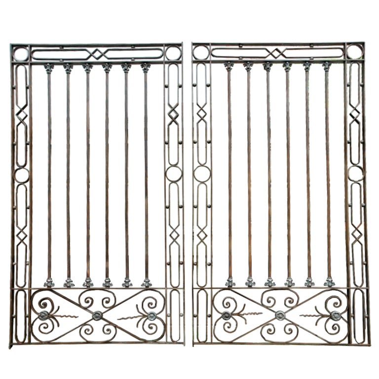 Incredible Pair of Gates