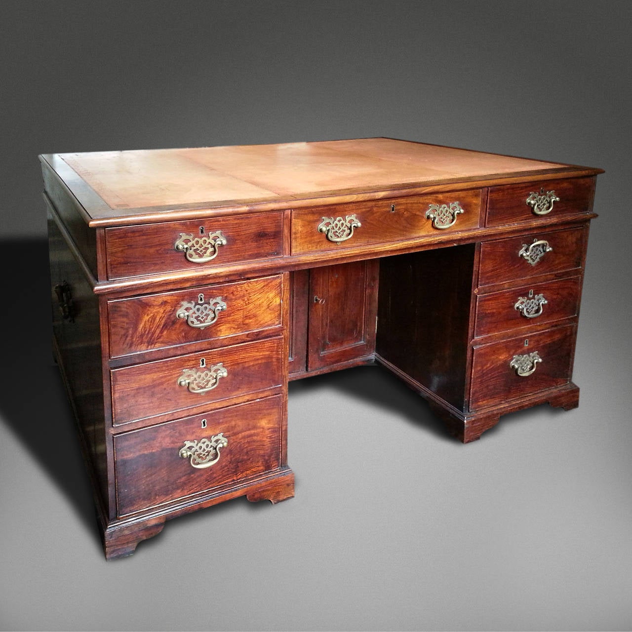 A Very Rare Mid-18th Century Huanghuali Wood Chinese Desk in the English Taste In Good Condition For Sale In London, GB