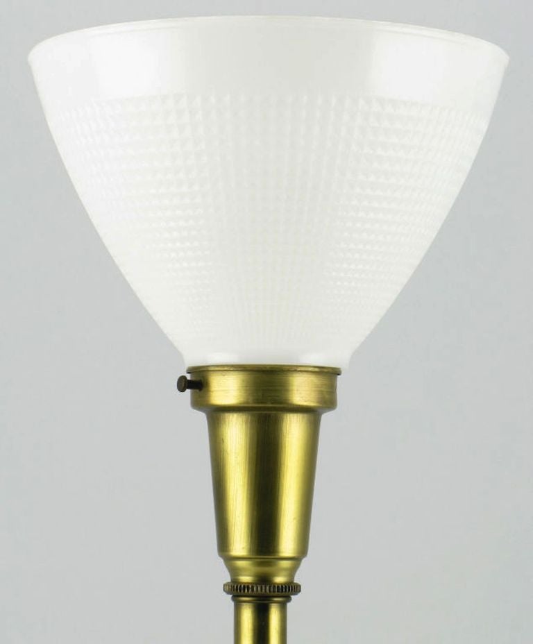 Américain Paire de lampes de bureau Rembrandt en laiton et jaune safran vieilli en vente