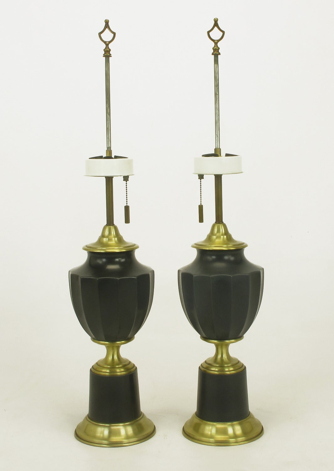 American Pair of Lightolier Neoclassical Brass and Darkest Green Urn Form Table Lamps For Sale