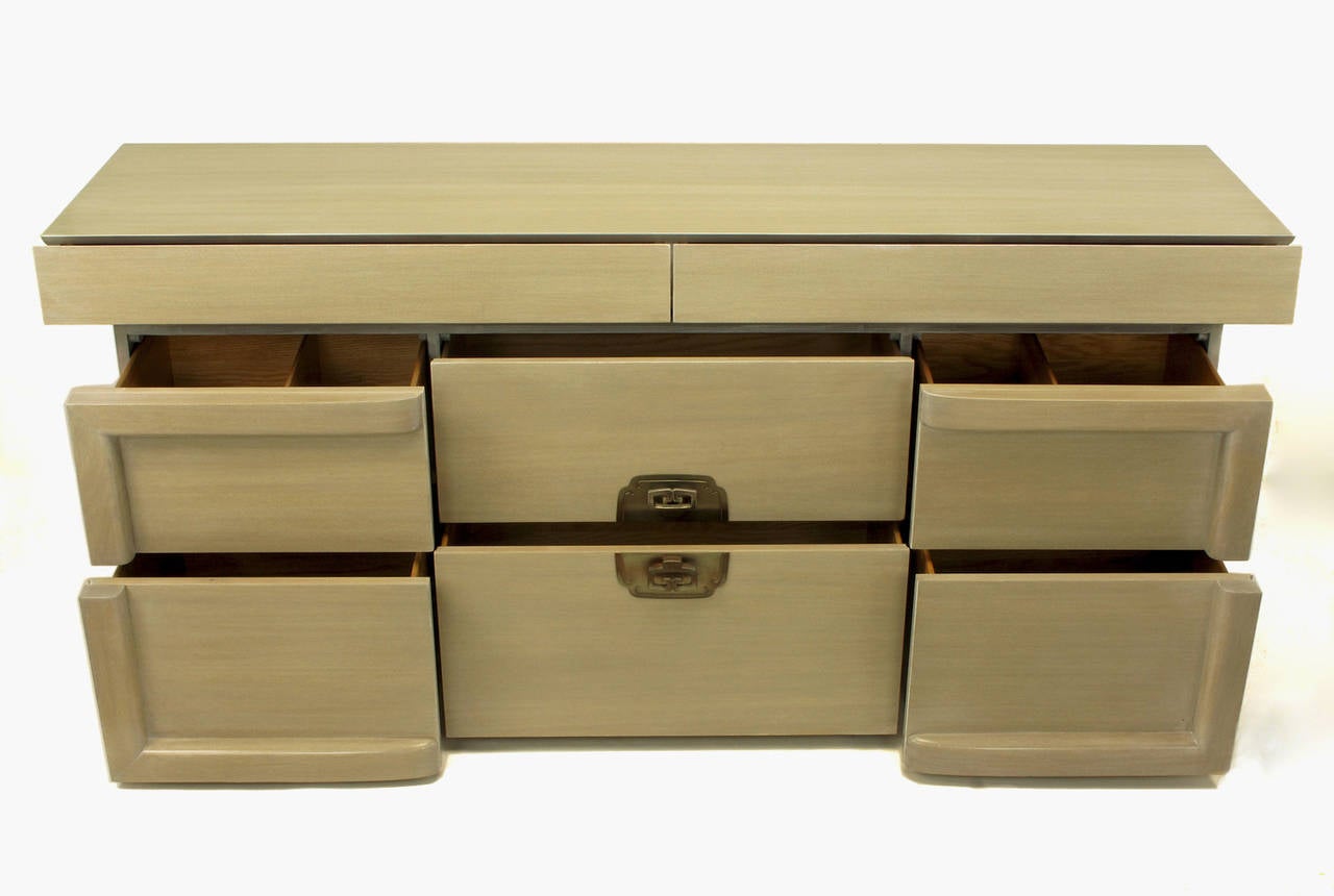 Mid-20th Century Driftwood Mahogany Eight-Drawer Chest in the Style of James Mont